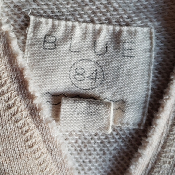 Iowa Sweatshirt - Picture 2 of 2